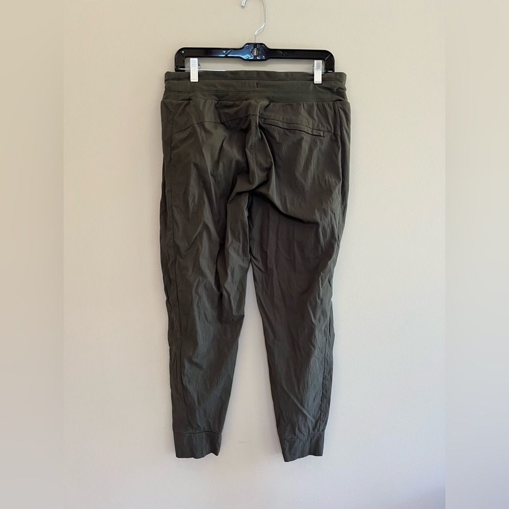 Athleta Trekkie Mid Rise Legacy Jogger Pants in Arbor Olive Green, 10 - Picture 4 of 12